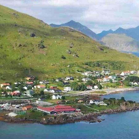 Leilighet Med Balkong Og Havutsikt Pa Napp. Экстерьер фото
